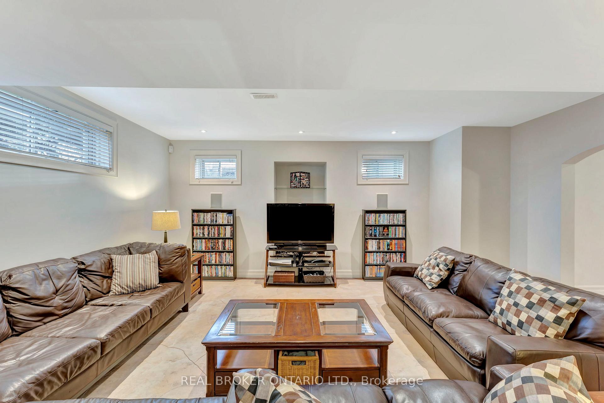Photo 38 of 1040 Black Canary Drive, Ottawa, Manotick East to Manotick Station — HOMEH