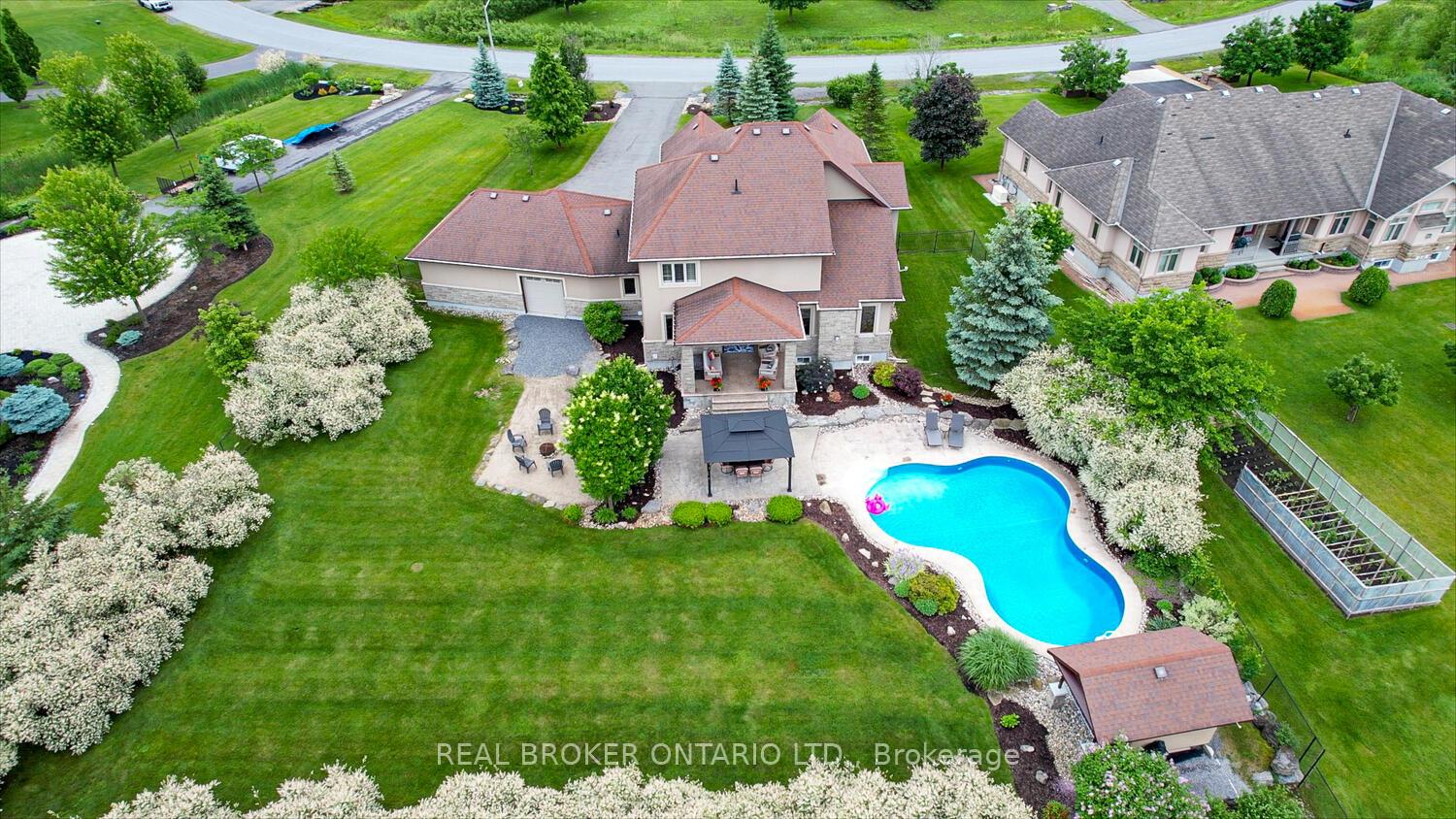 Photo 47 of 1040 Black Canary Drive, Ottawa, Manotick East to Manotick Station — HOMEH