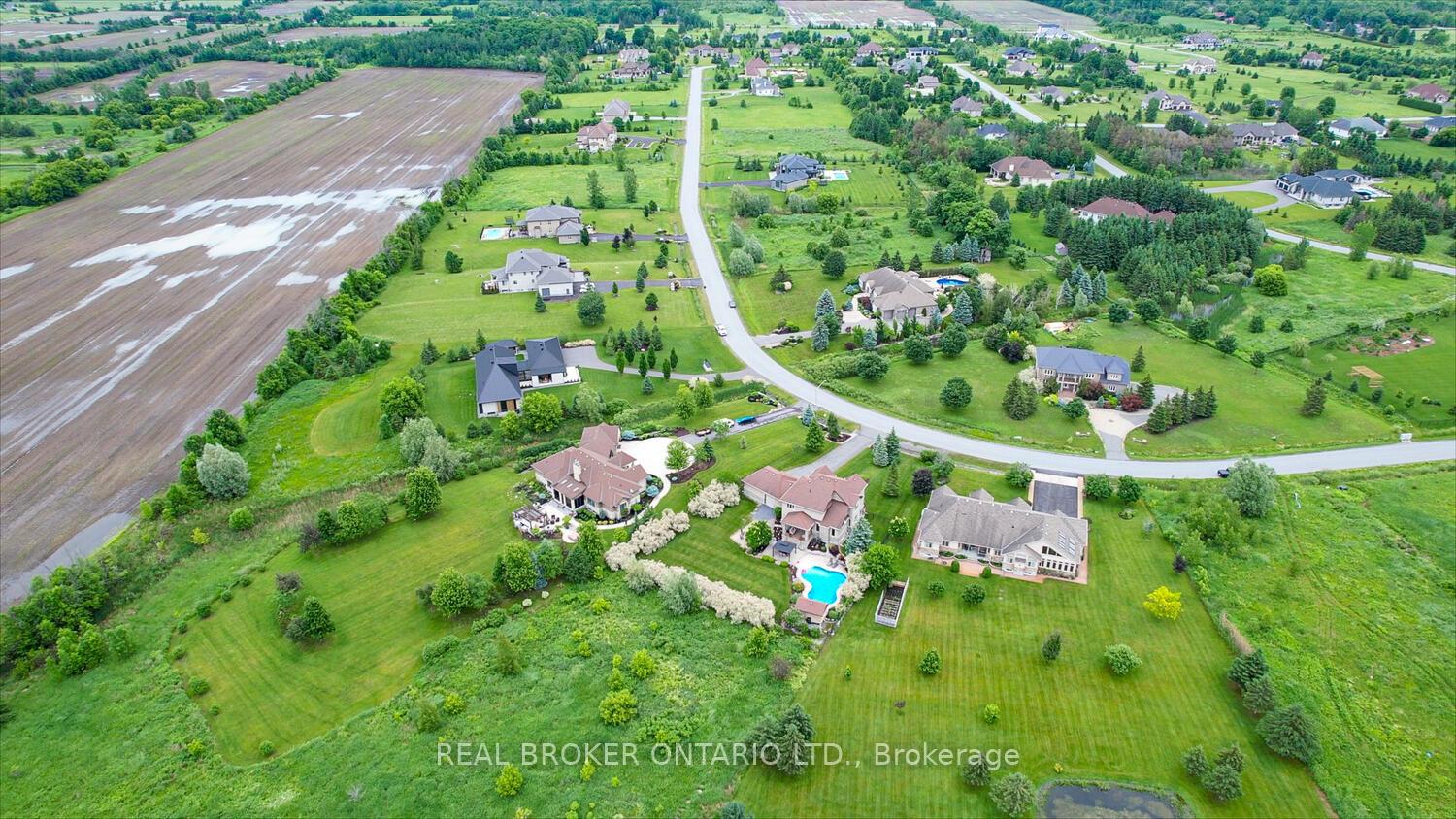 Photo 49 of 1040 Black Canary Drive, Ottawa, Manotick East to Manotick Station — HOMEH