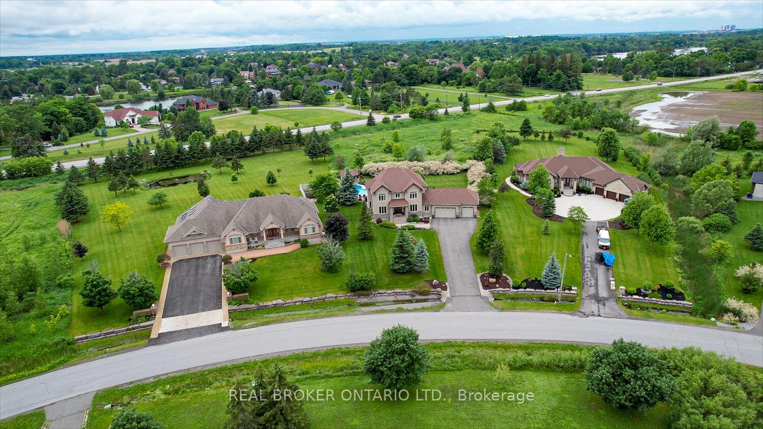 Photo 50 of 1040 Black Canary Drive, Ottawa, Manotick East to Manotick Station — HOMEH