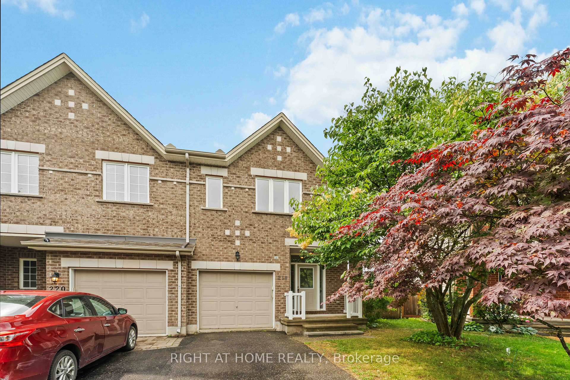 Photo 1 of 218 Tandalee Crescent, Ottawa, Kanata - Emerald Meadows/Trailwest — HOMEH