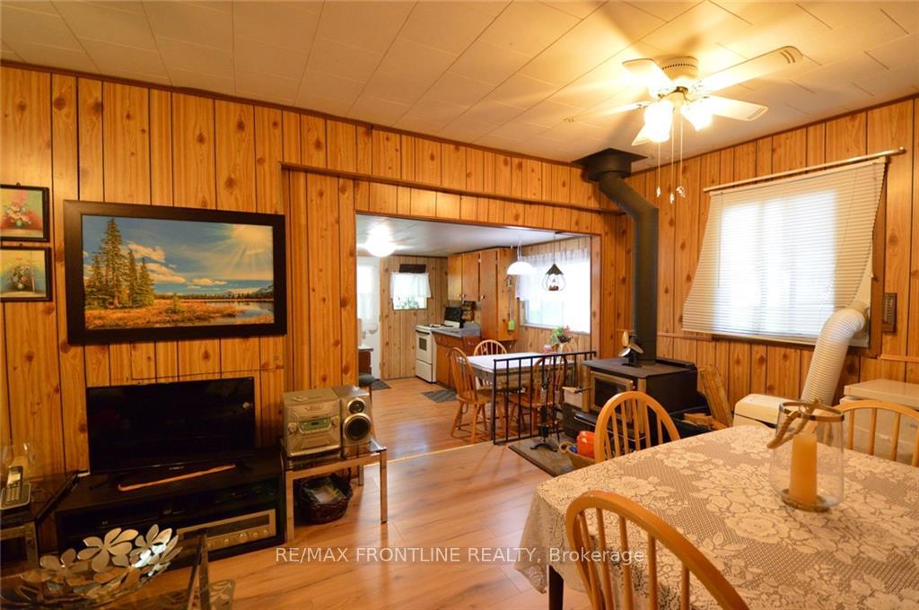 Photo 9 of 689 River Drive, Lanark Highlands, Lanark Highlands (Dalhousie) Twp — HOMEH
