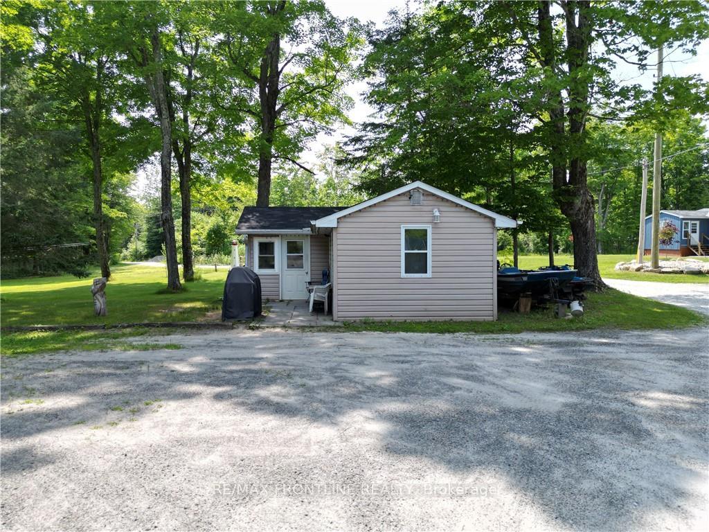 Photo 11 of 689 River Drive, Lanark Highlands, Lanark Highlands (Dalhousie) Twp — HOMEH