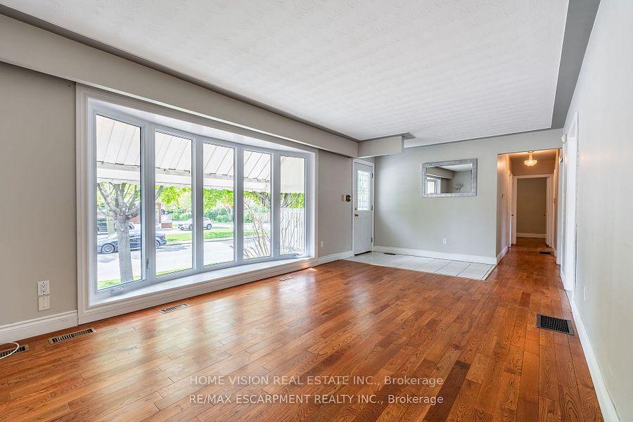 Photo 2 of 3 Tanager Avenue E, Hamilton, Bruleville — HOMEH