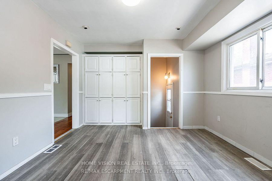 Photo 5 of 3 Tanager Avenue E, Hamilton, Bruleville — HOMEH