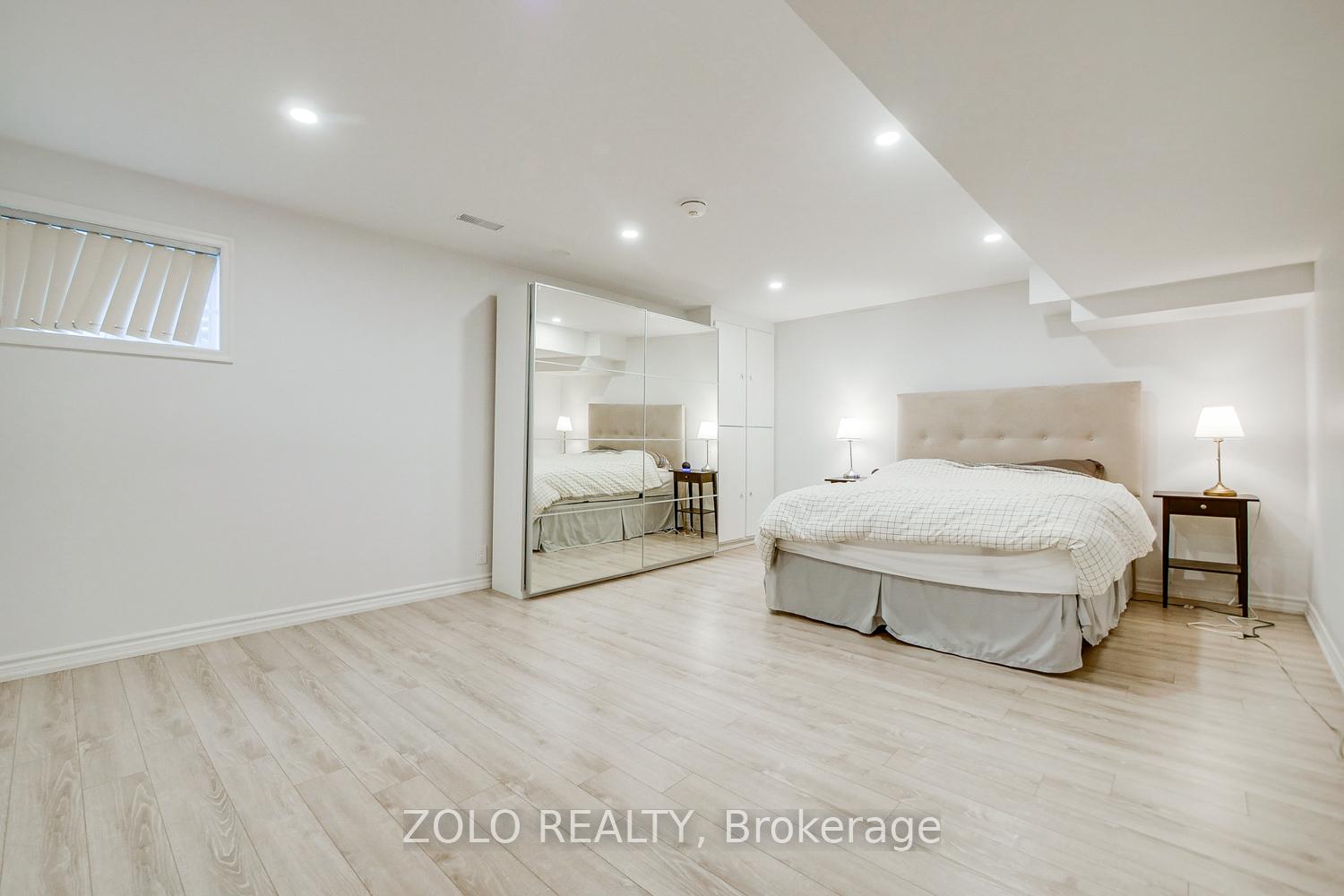 Photo 3 of Unit Lower, 62 Julia Street, Markham, Thornhill — HOMEH