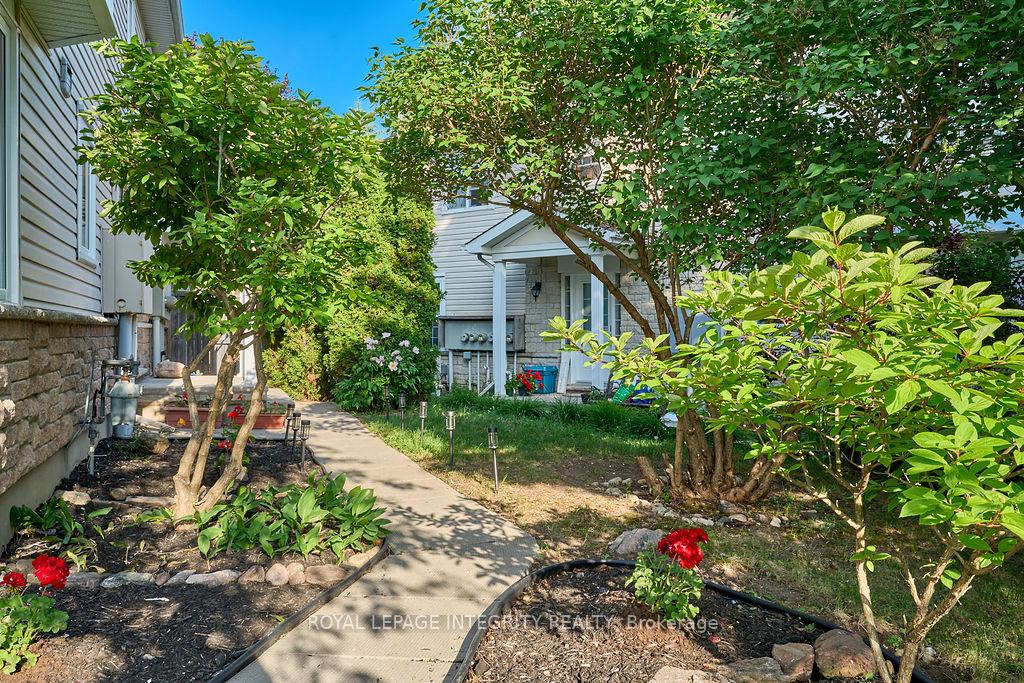 Photo 4 of 116 Goldridge Drive, Ottawa, Kanata - Kanata Lakes/Heritage Hills — HOMEH