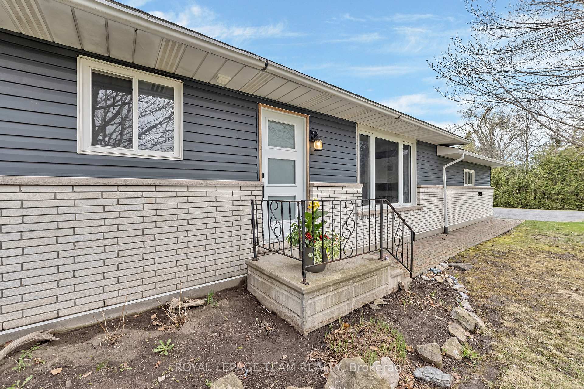 Photo 6 of 2960 Roger Stevens Drive, Ottawa, Rideau Twp S of Reg Rd 6 W of Mccordick Rd. — HOMEH