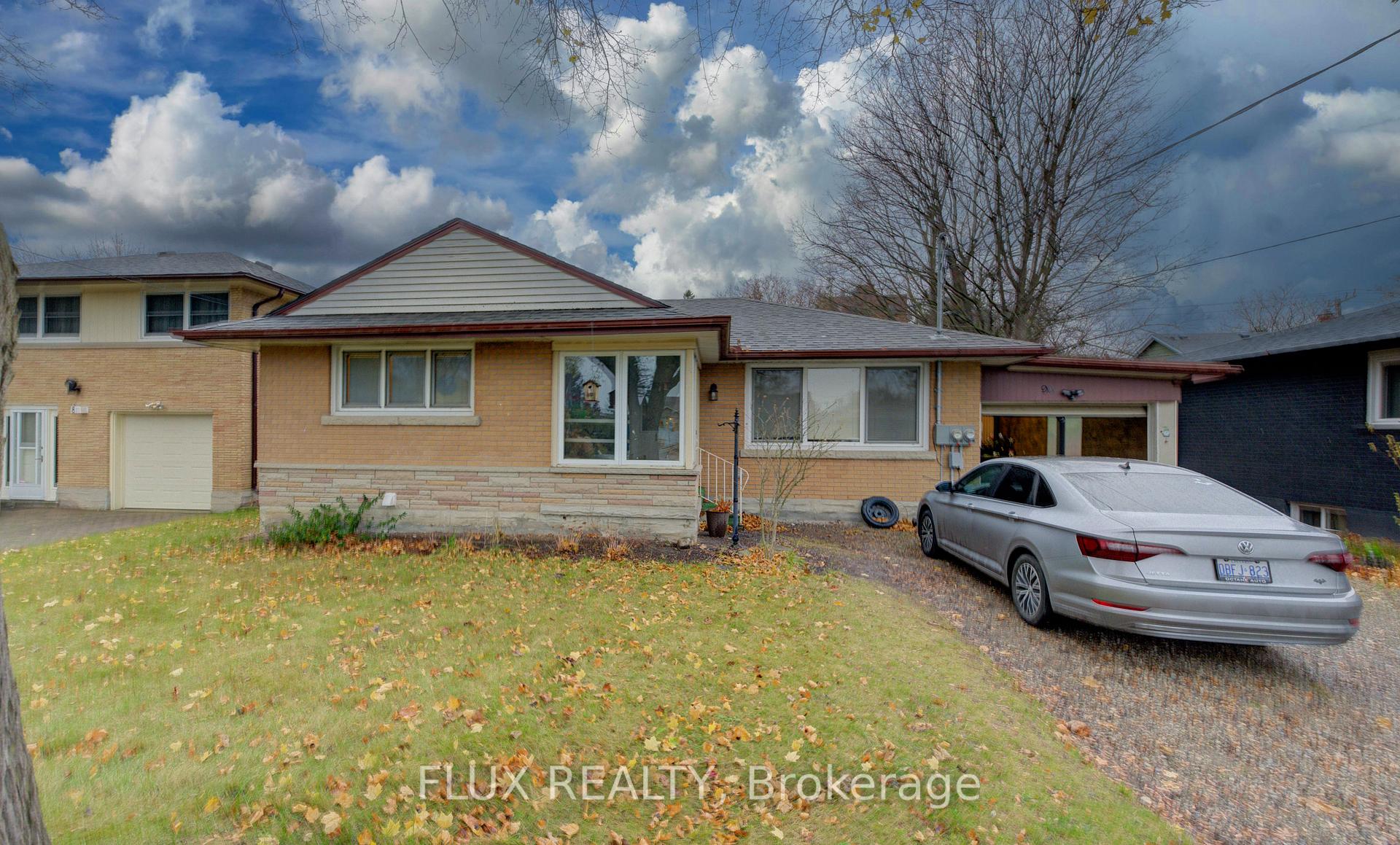 Front of Unit Lower, 90 Clive Road