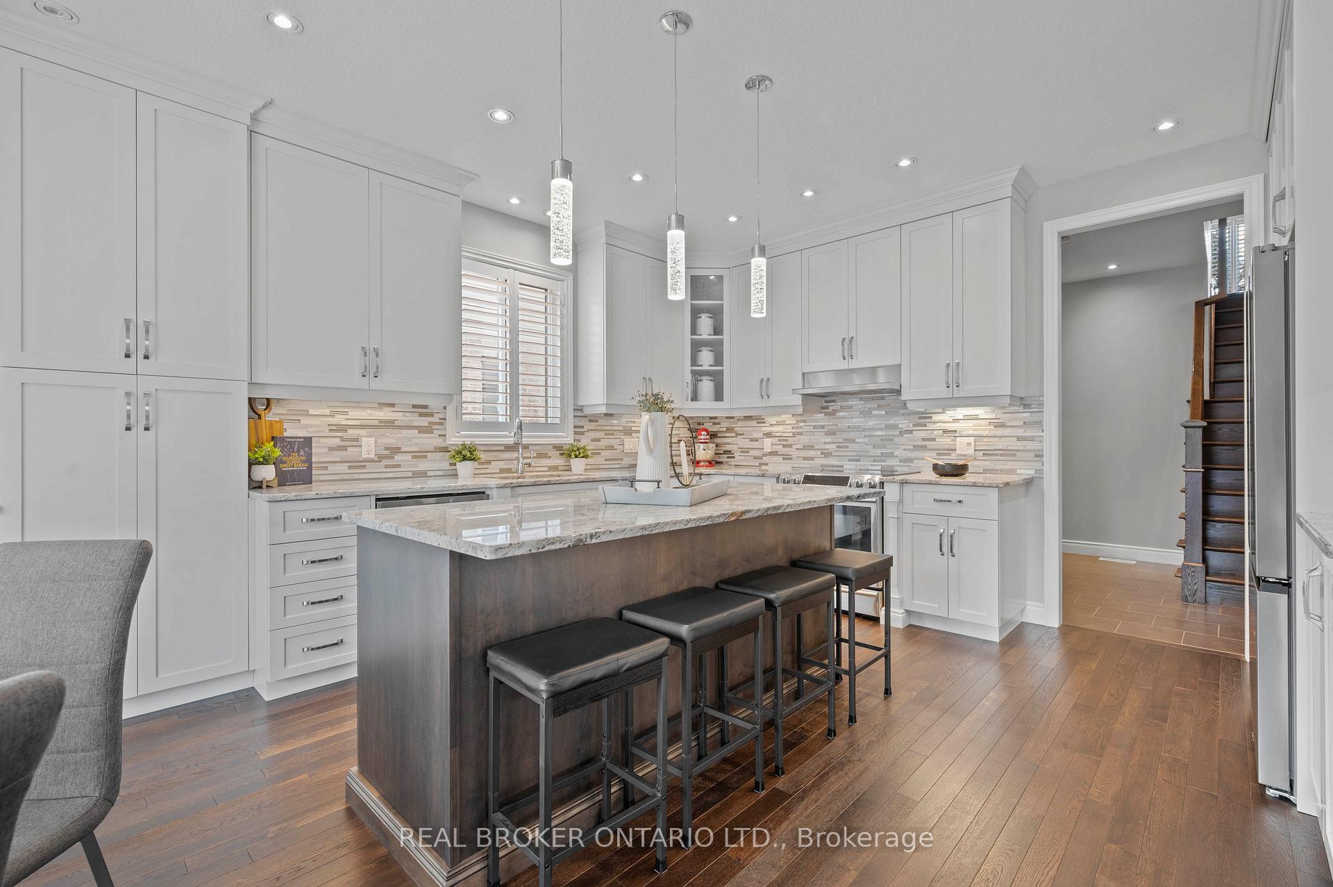 Photo 7 of 70 Pioneer Tower Road, Kitchener — HOMEH