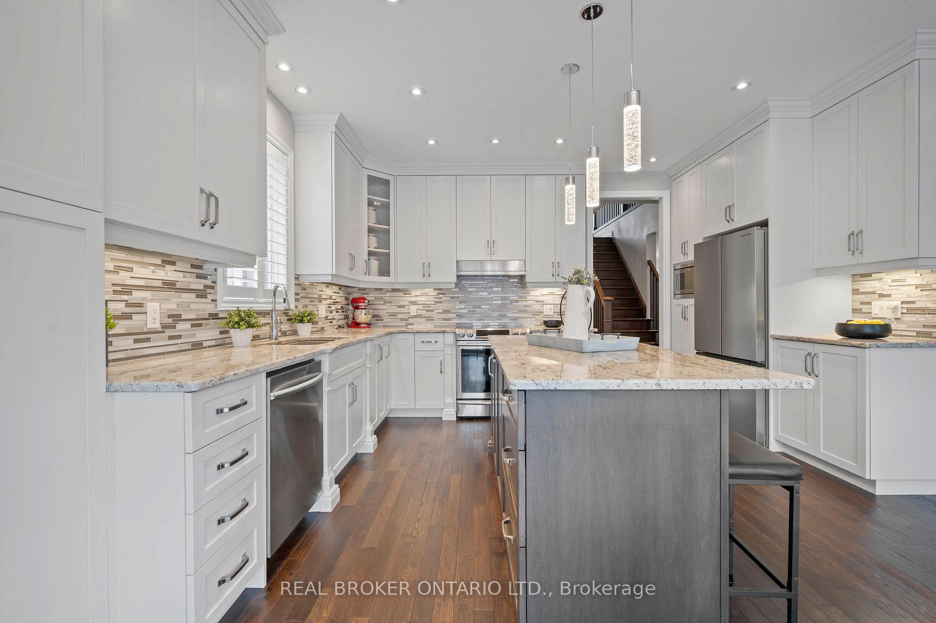 Photo 8 of 70 Pioneer Tower Road, Kitchener — HOMEH