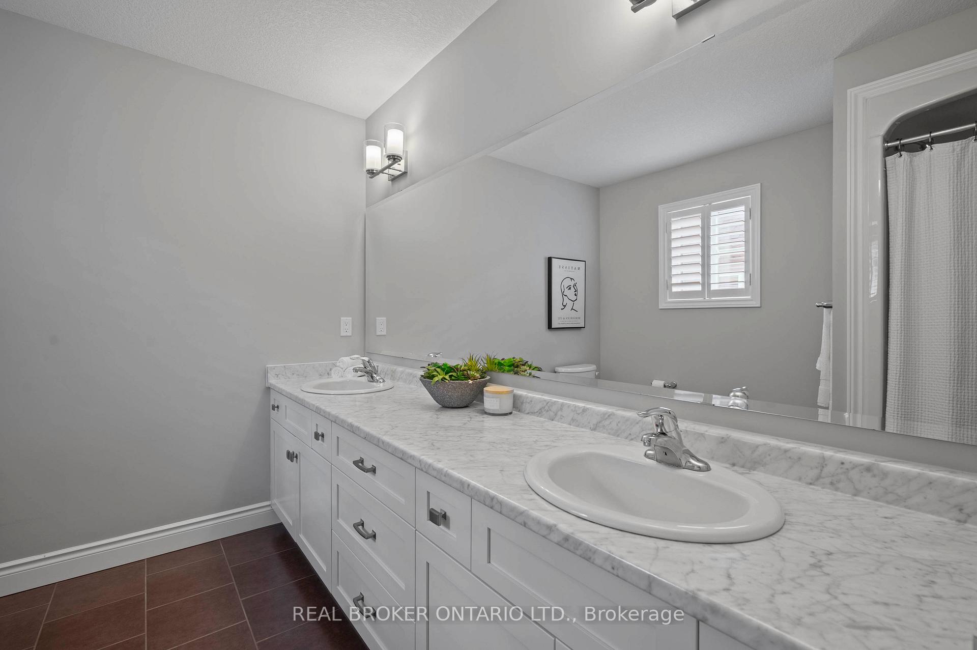 Photo 30 of 70 Pioneer Tower Road, Kitchener — HOMEH