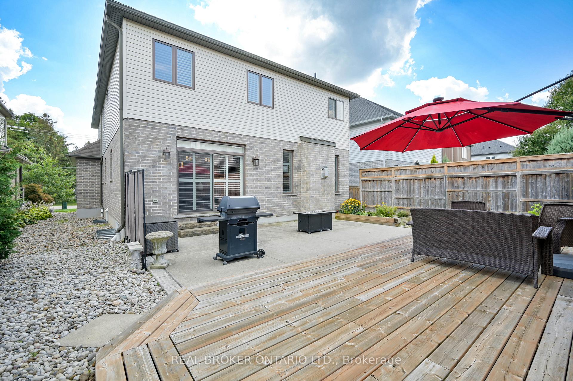 Photo 35 of 70 Pioneer Tower Road, Kitchener — HOMEH