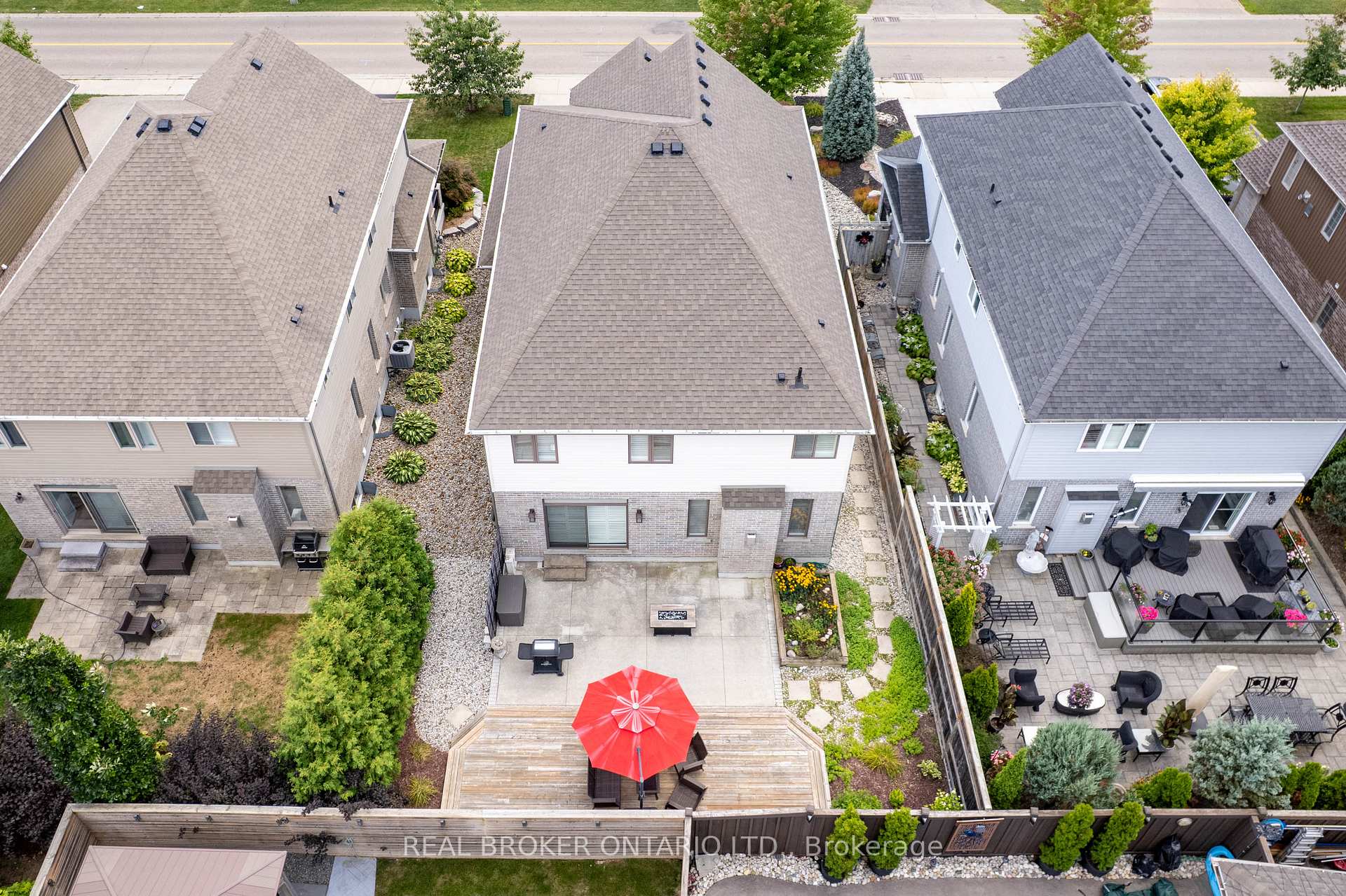 Photo 37 of 70 Pioneer Tower Road, Kitchener — HOMEH