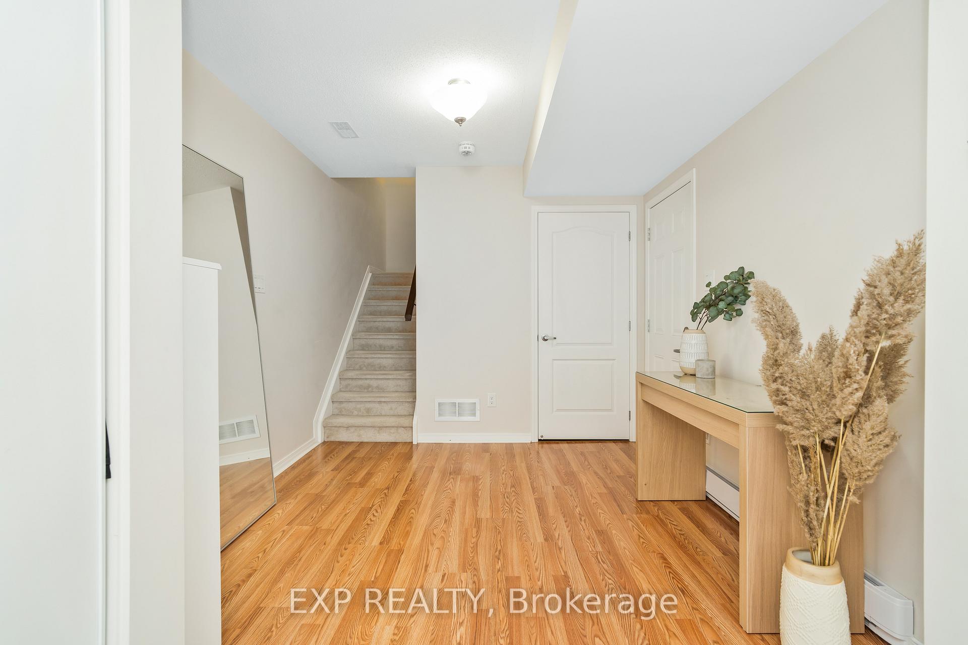 Photo 5 of 819 Element Private, Ottawa, Kanata - Emerald Meadows/Trailwest — HOMEH