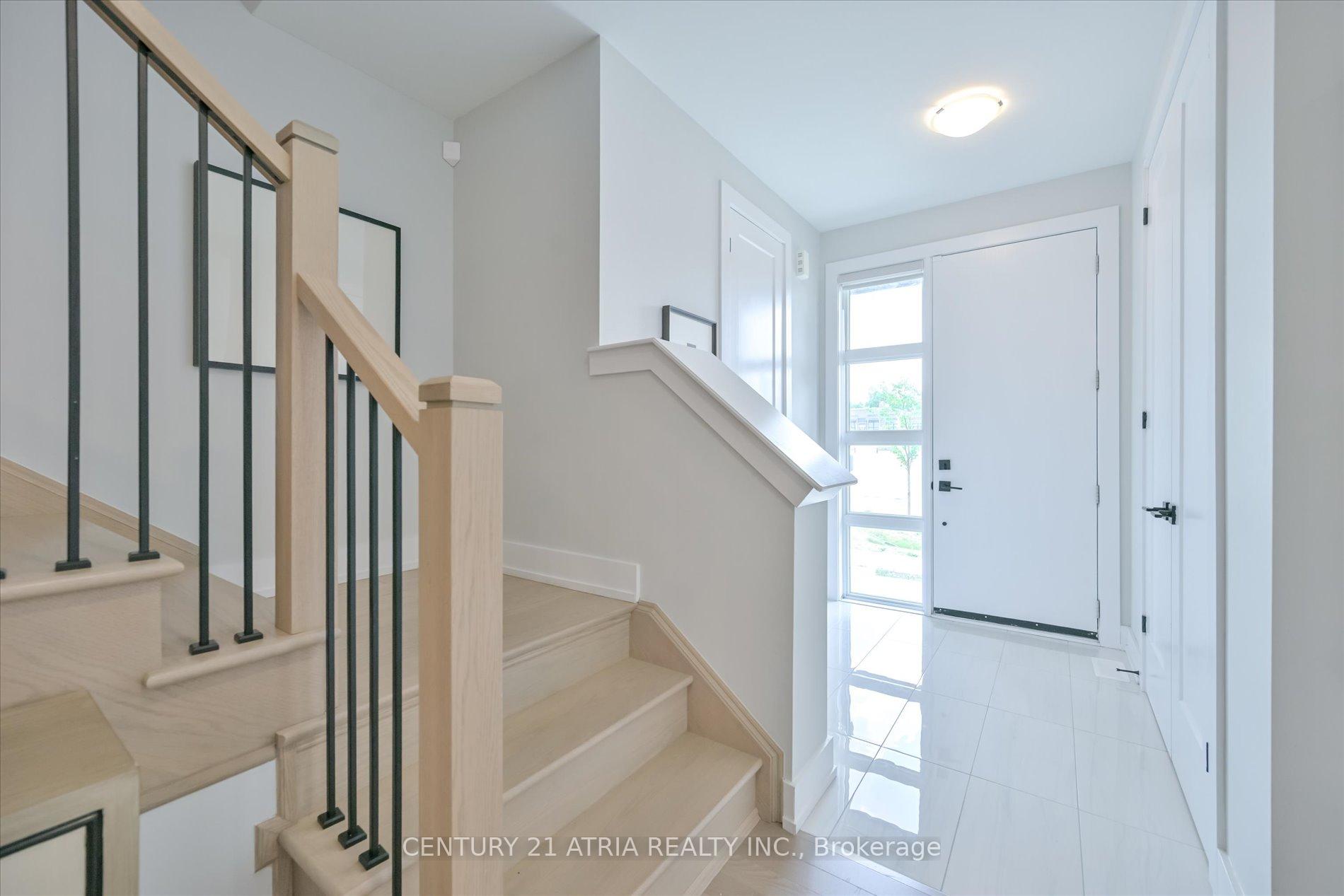 Photo 6 of 17 Kohn Lane, Markham, Angus Glen — HOMEH