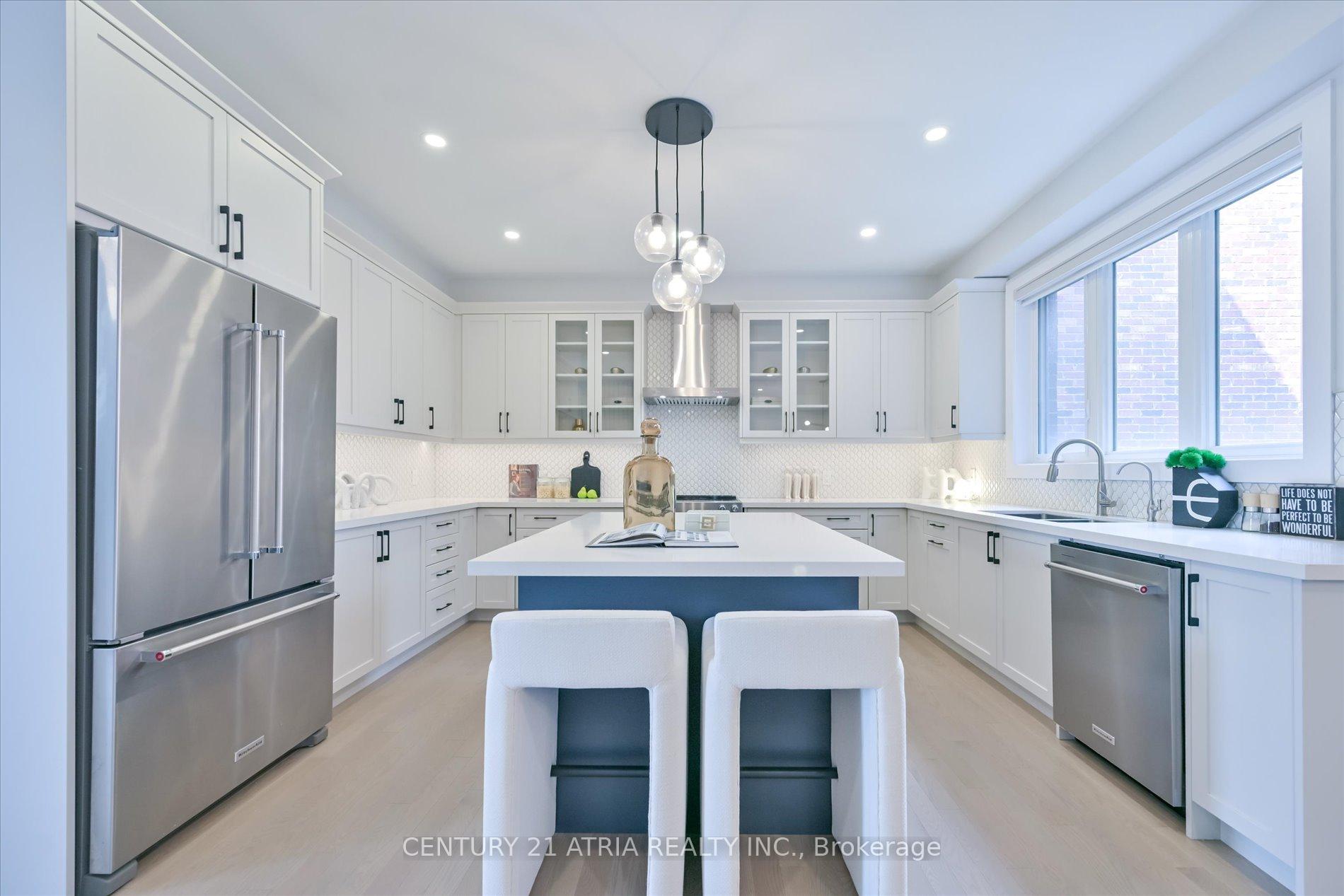 Photo 14 of 17 Kohn Lane, Markham, Angus Glen — HOMEH