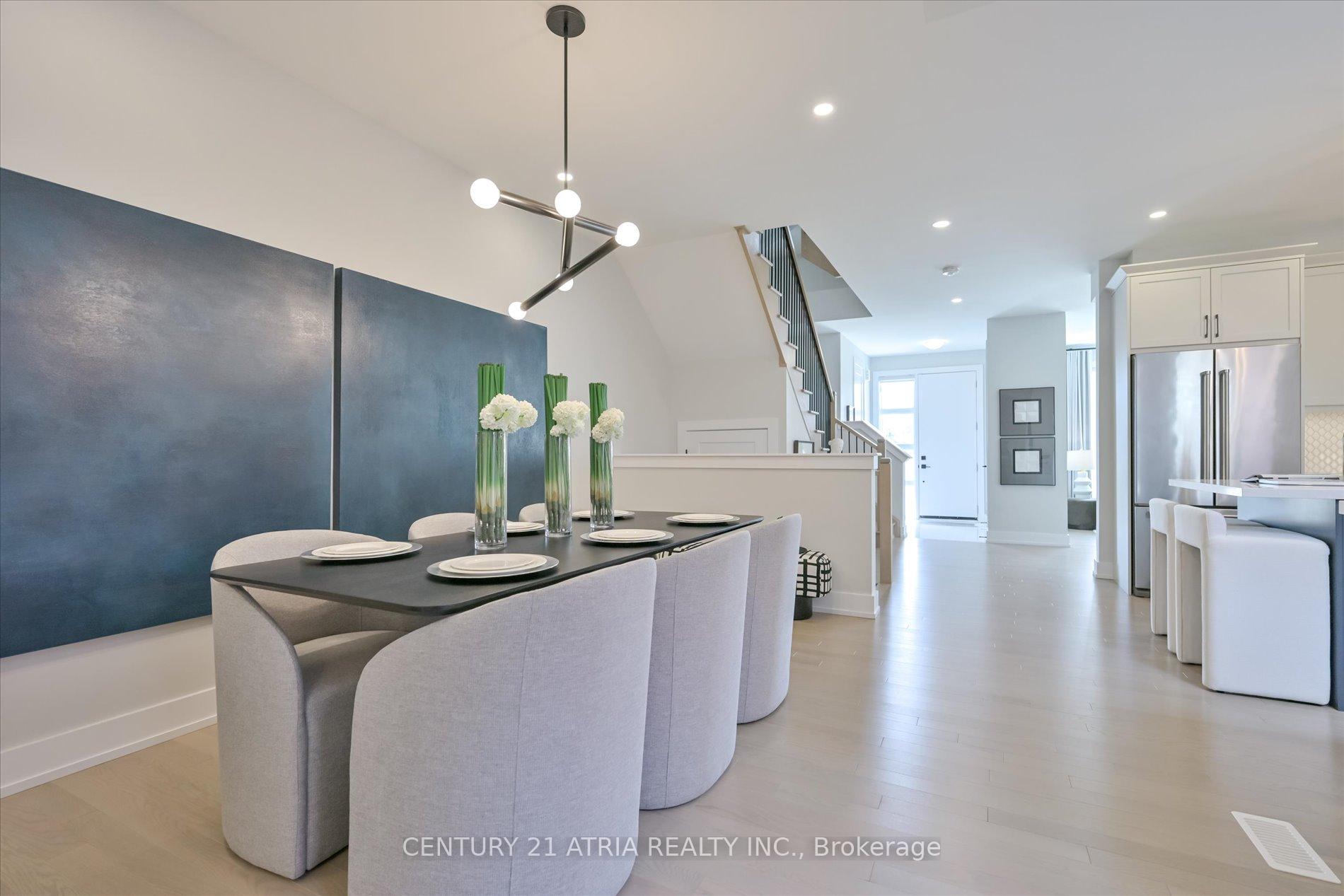 Photo 18 of 17 Kohn Lane, Markham, Angus Glen — HOMEH