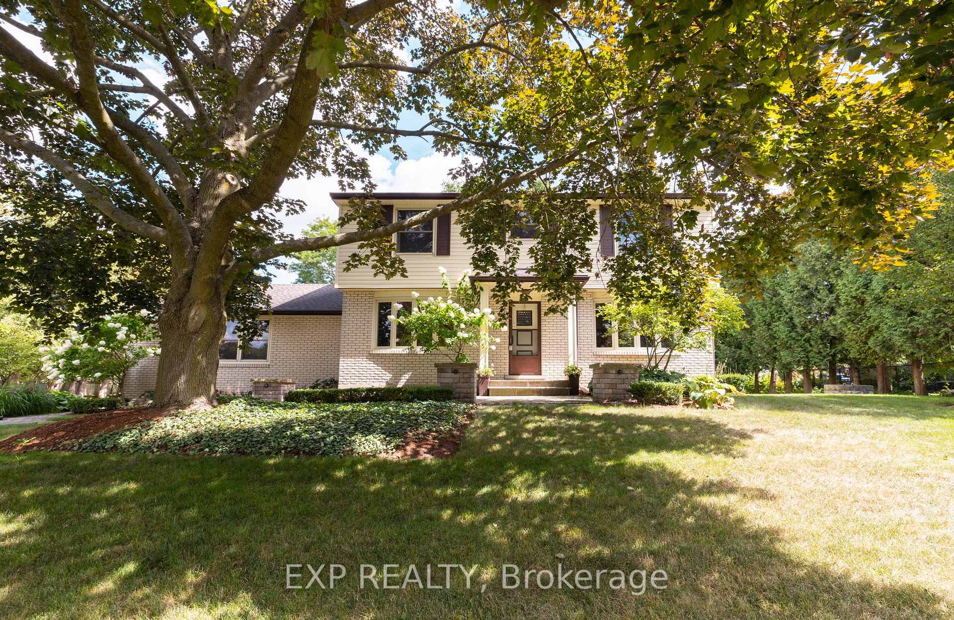 Photo 1 of 36 Marquette Drive, Kitchener — HOMEH