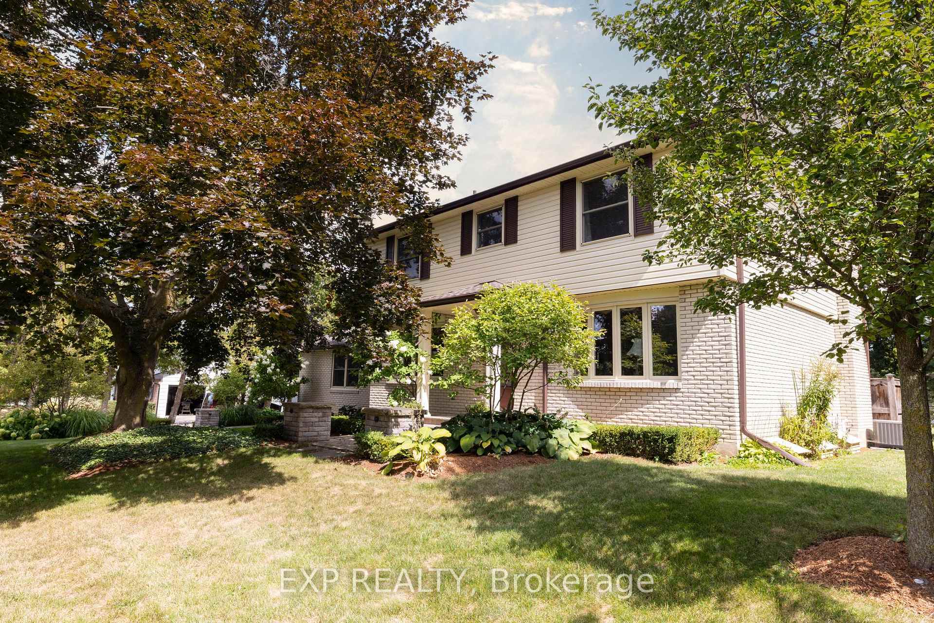 Photo 6 of 36 Marquette Drive, Kitchener — HOMEH
