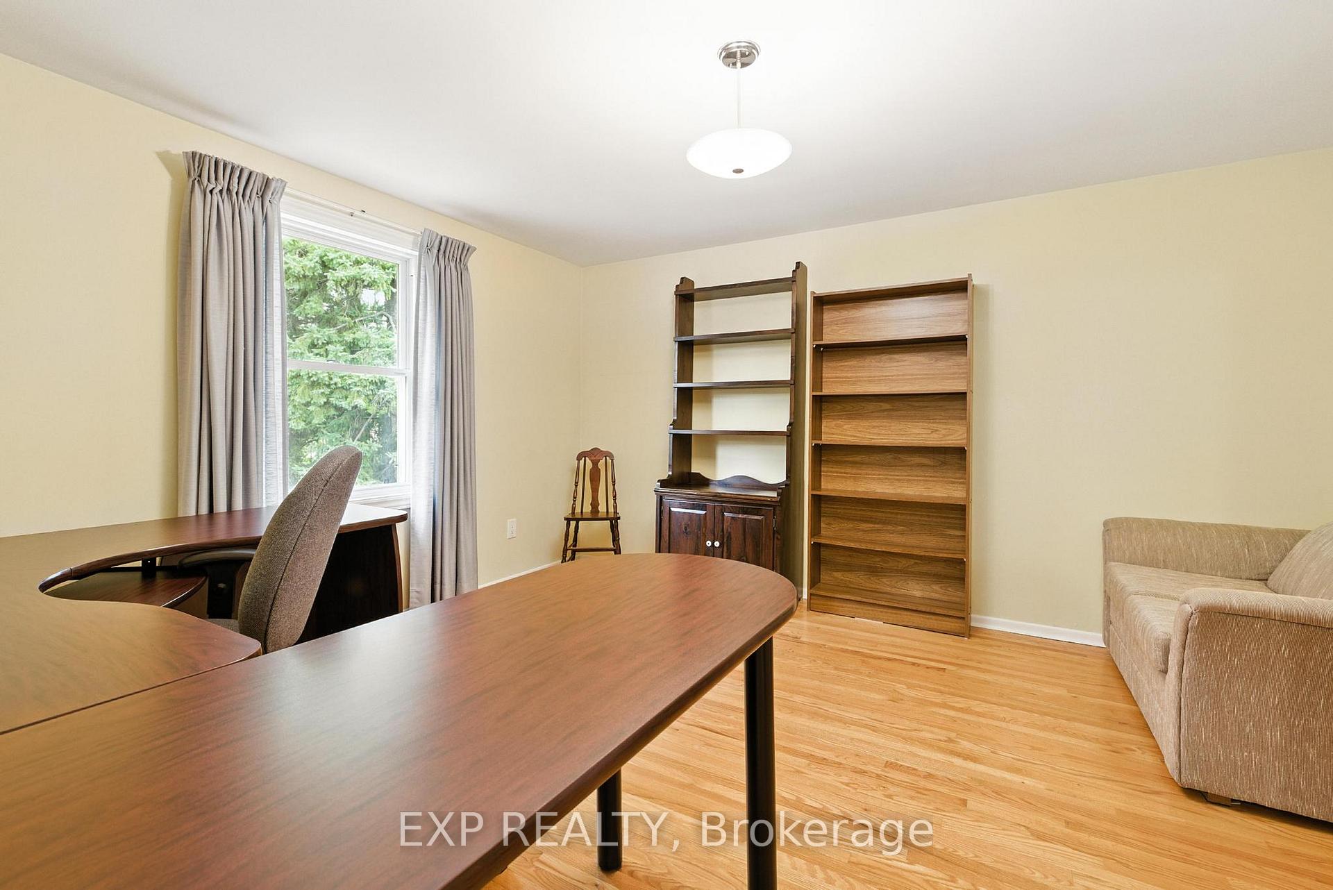 Photo 23 of 36 Marquette Drive, Kitchener — HOMEH