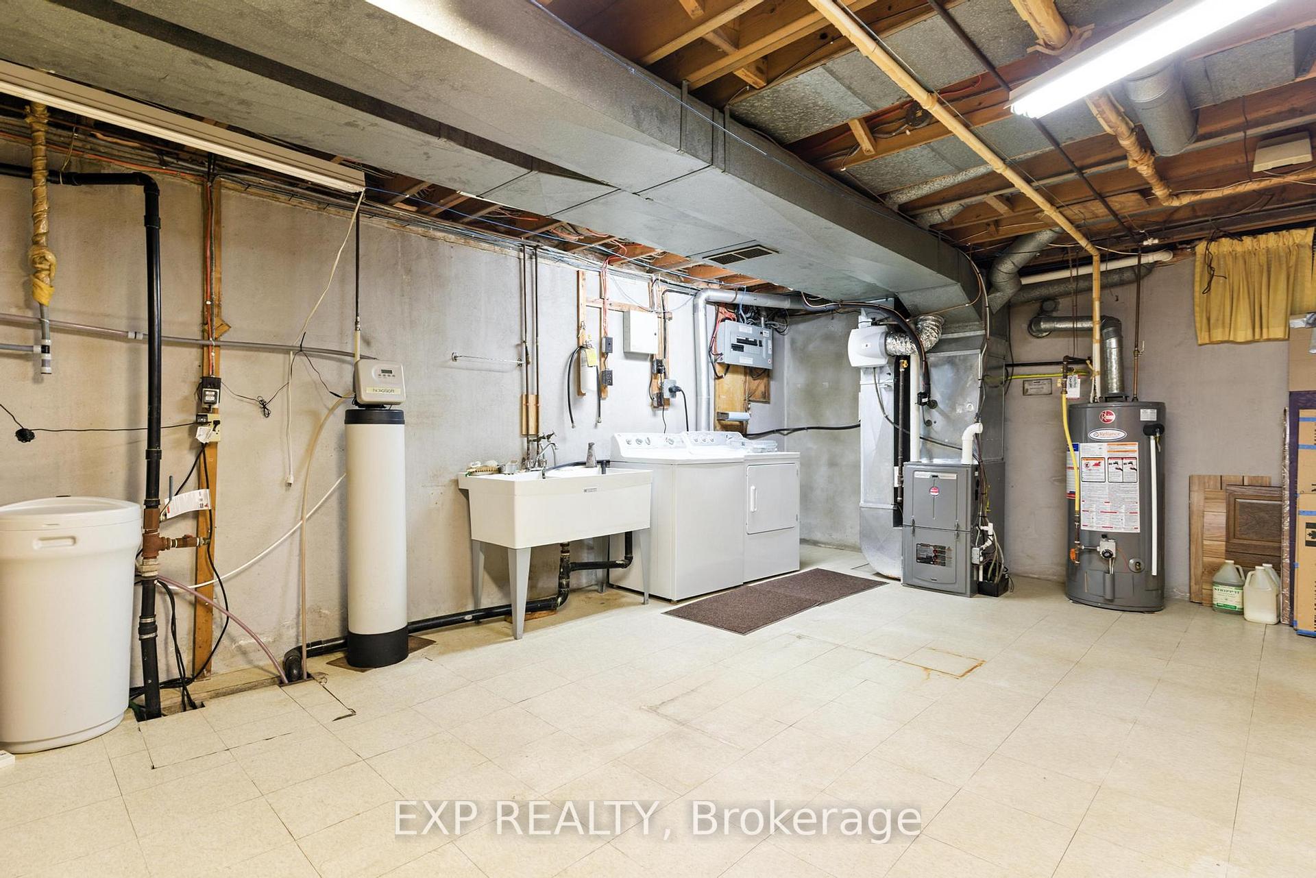 Photo 36 of 36 Marquette Drive, Kitchener — HOMEH
