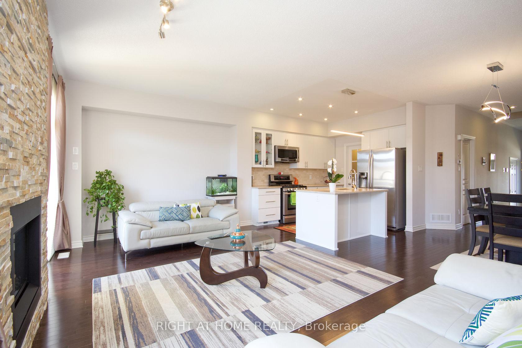 Photo 4 of 908 Fletcher Circle, Ottawa, Kanata - Kanata Lakes/Heritage Hills — HOMEH
