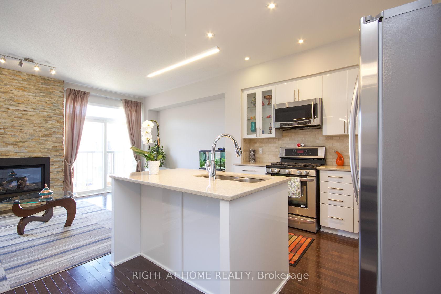 Photo 8 of 908 Fletcher Circle, Ottawa, Kanata - Kanata Lakes/Heritage Hills — HOMEH