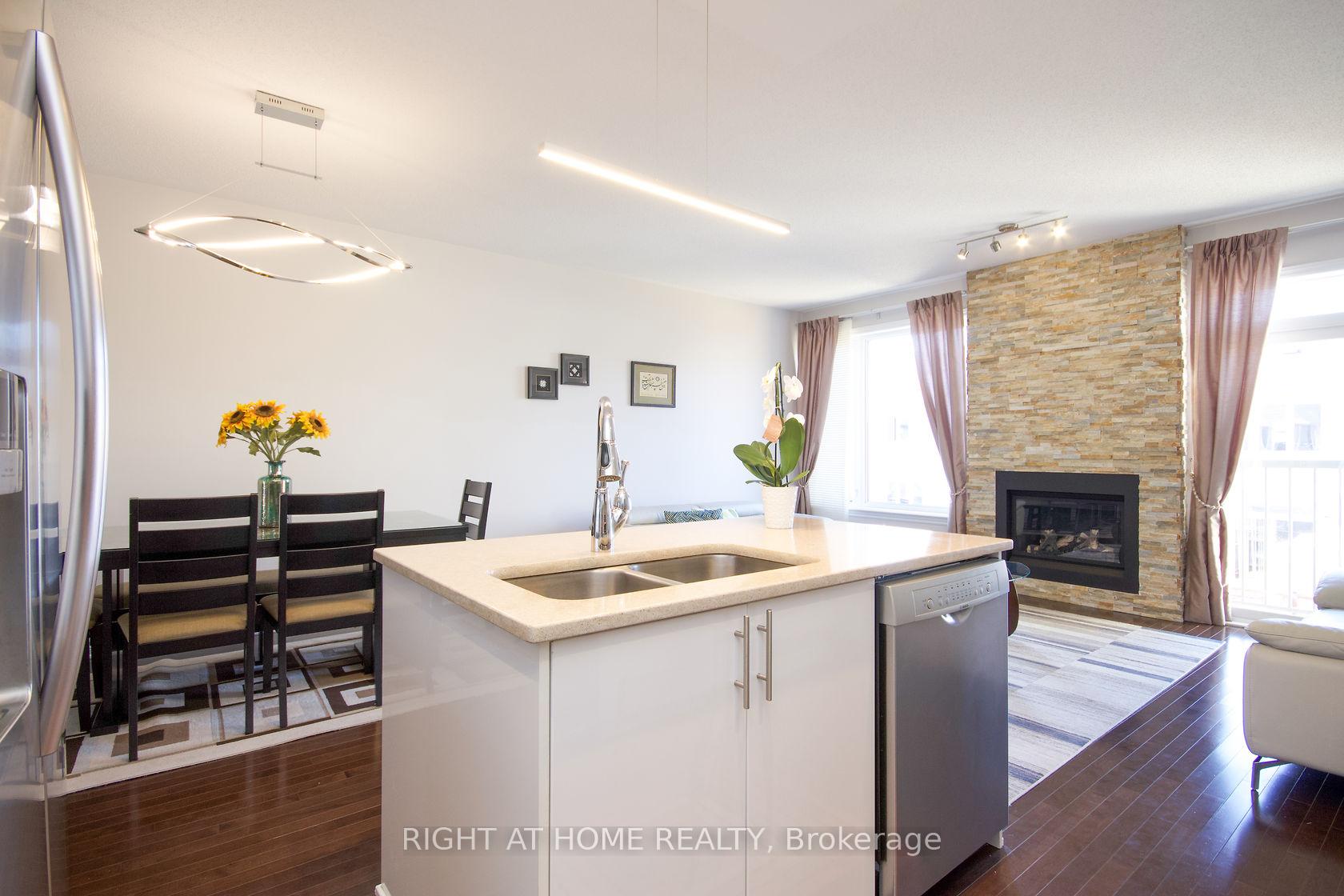 Photo 13 of 908 Fletcher Circle, Ottawa, Kanata - Kanata Lakes/Heritage Hills — HOMEH