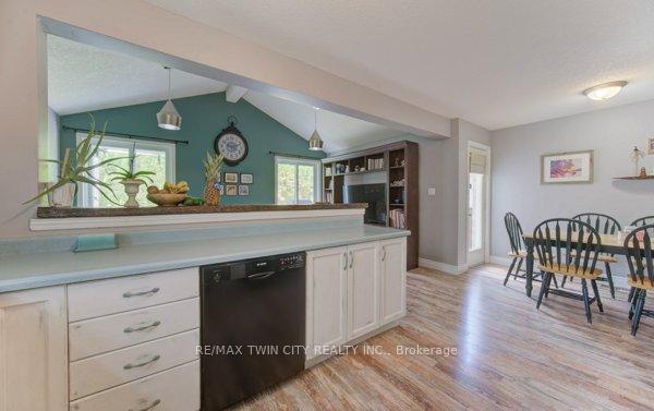 Photo 16 of 320 Bankside Drive, Kitchener — HOMEH