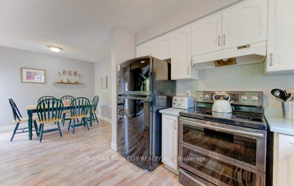 Photo 17 of 320 Bankside Drive, Kitchener — HOMEH
