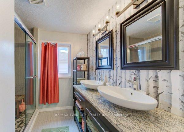 Photo 28 of 320 Bankside Drive, Kitchener — HOMEH