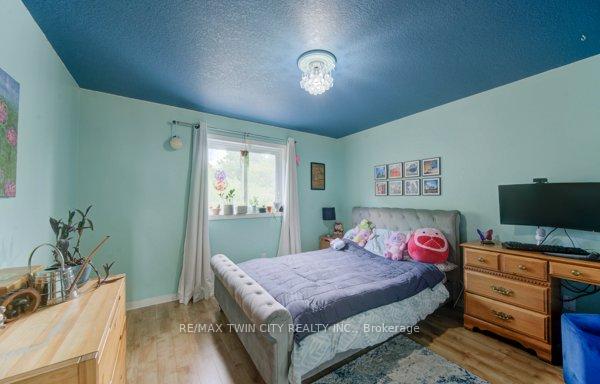 Photo 29 of 320 Bankside Drive, Kitchener — HOMEH