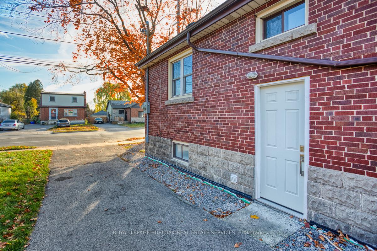 Photo 4 of Unit A, 338 Upper Gage Avenue, Hamilton, Raleigh — HOMEH