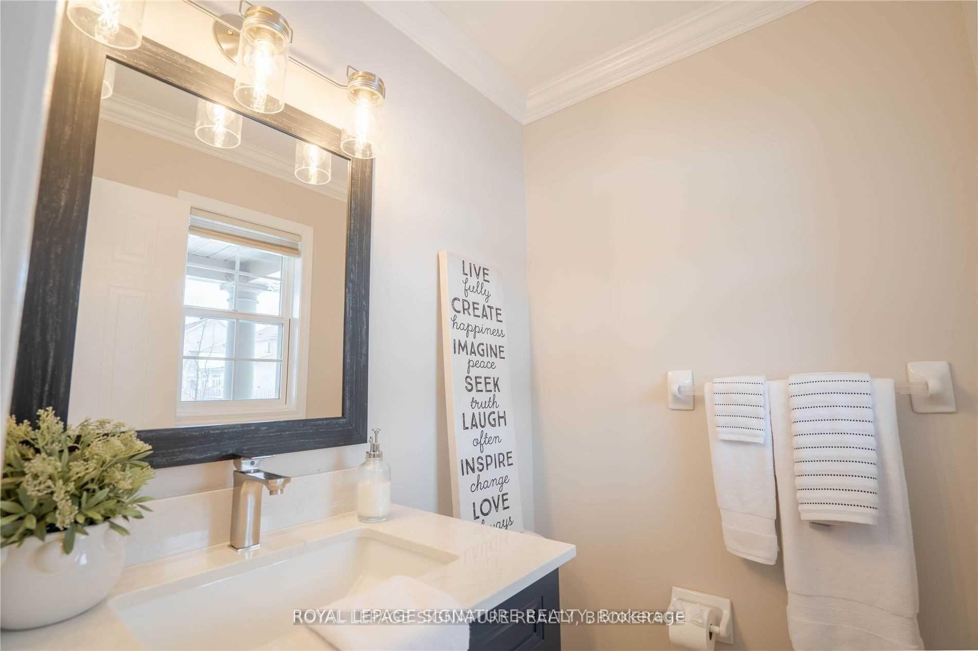 Photo 4 of 390 Sienna Crescent, Kitchener — HOMEH