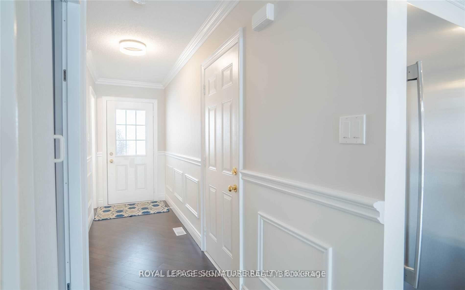 Photo 5 of 390 Sienna Crescent, Kitchener — HOMEH