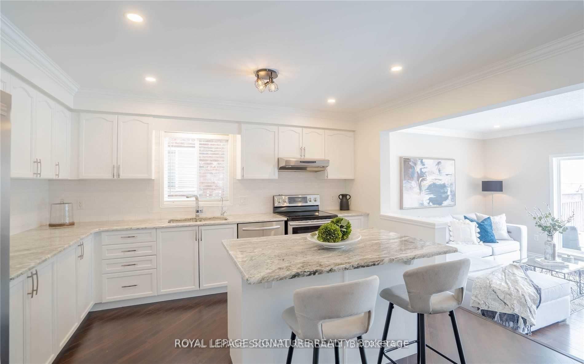 Photo 7 of 390 Sienna Crescent, Kitchener — HOMEH