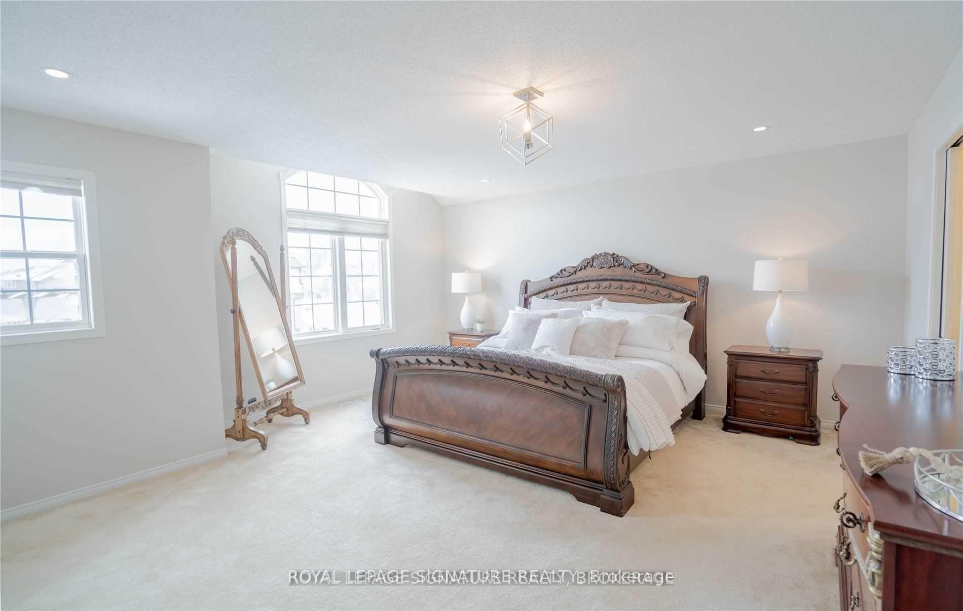 Photo 15 of 390 Sienna Crescent, Kitchener — HOMEH