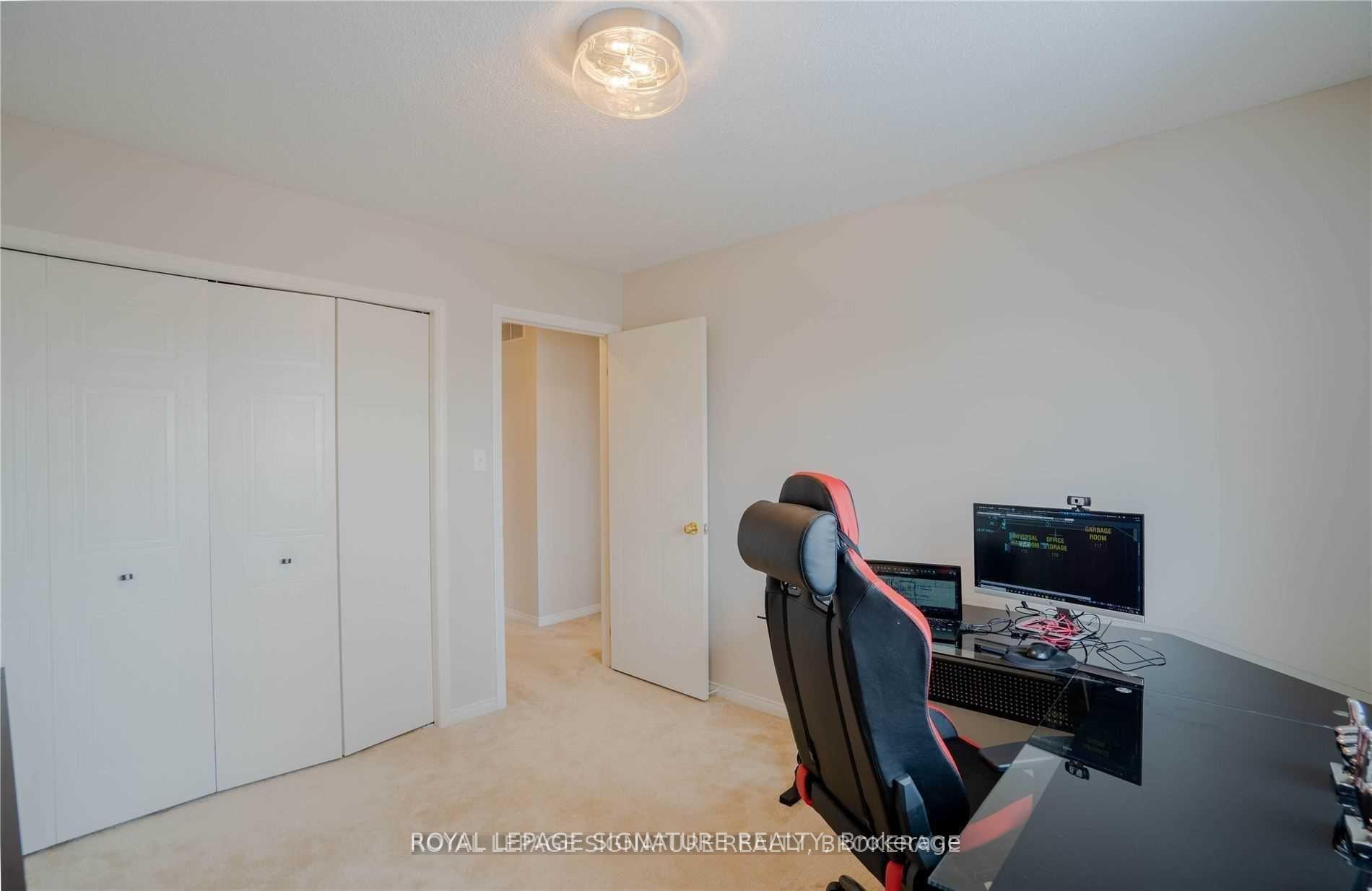 Photo 21 of 390 Sienna Crescent, Kitchener — HOMEH