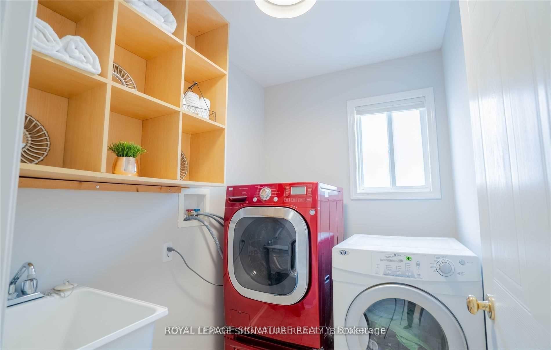 Photo 24 of 390 Sienna Crescent, Kitchener — HOMEH
