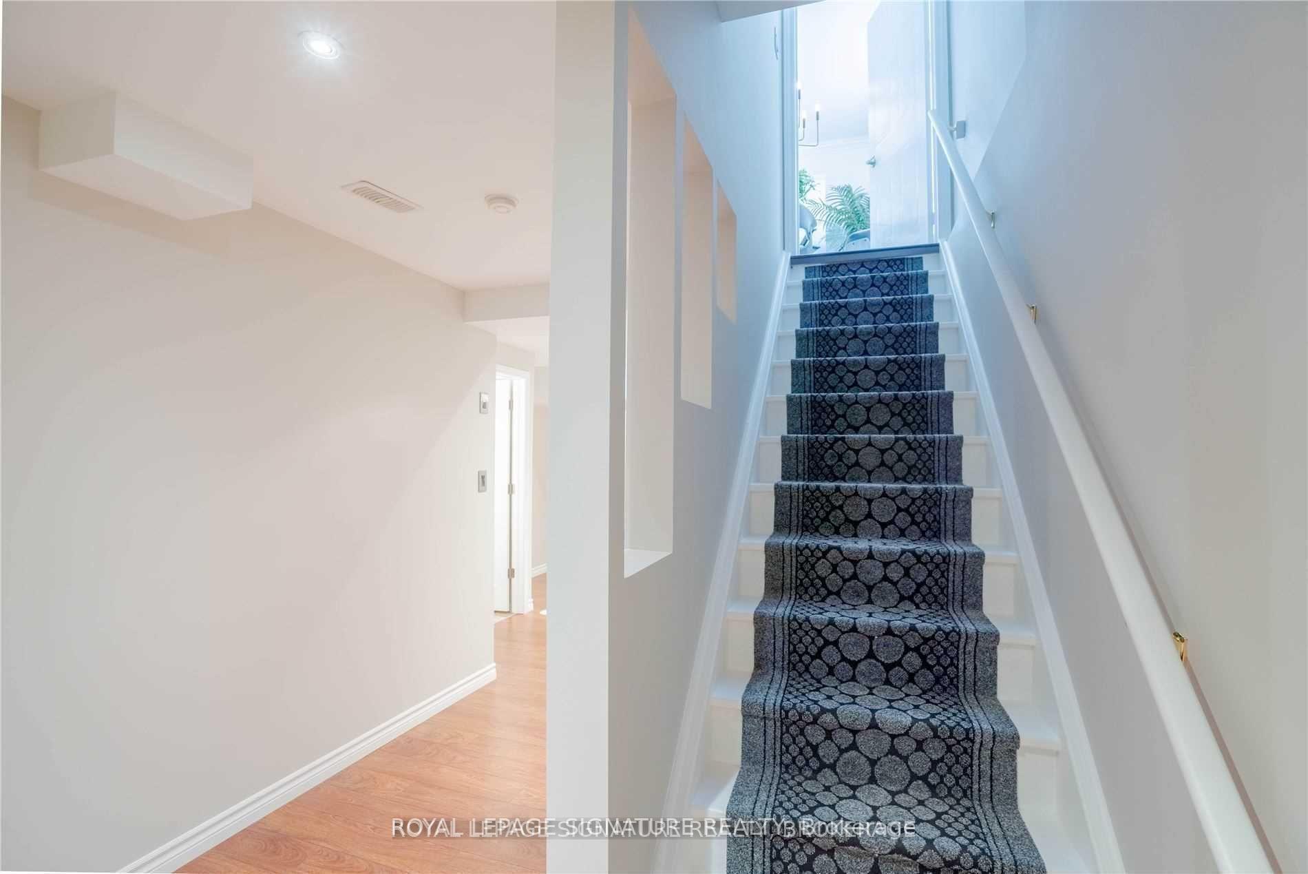 Photo 25 of 390 Sienna Crescent, Kitchener — HOMEH