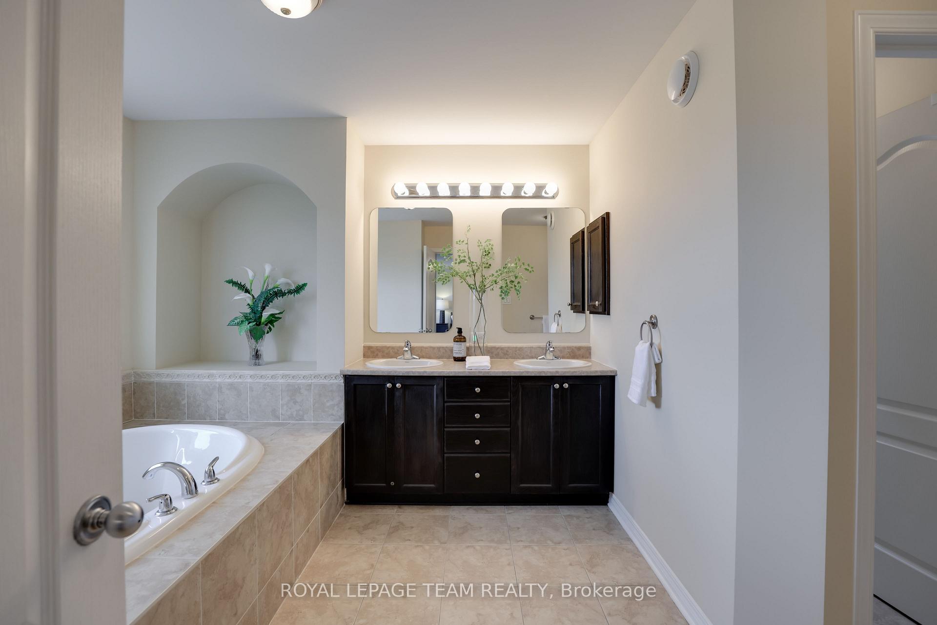 Photo 32 of 438 Brunskill Way, Ottawa, Kanata - Kanata Lakes/Heritage Hills — HOMEH