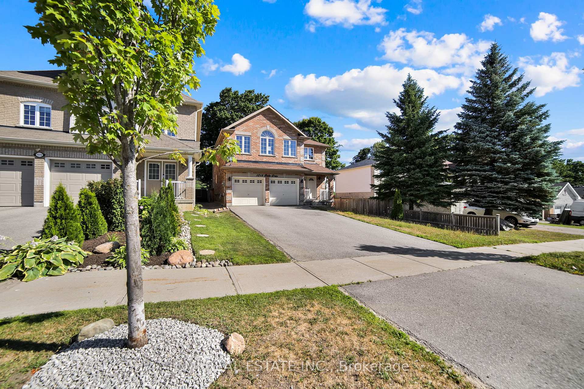 Photo 2 of 1218 Leslie Drive, Innisfil, Alcona — HOMEH