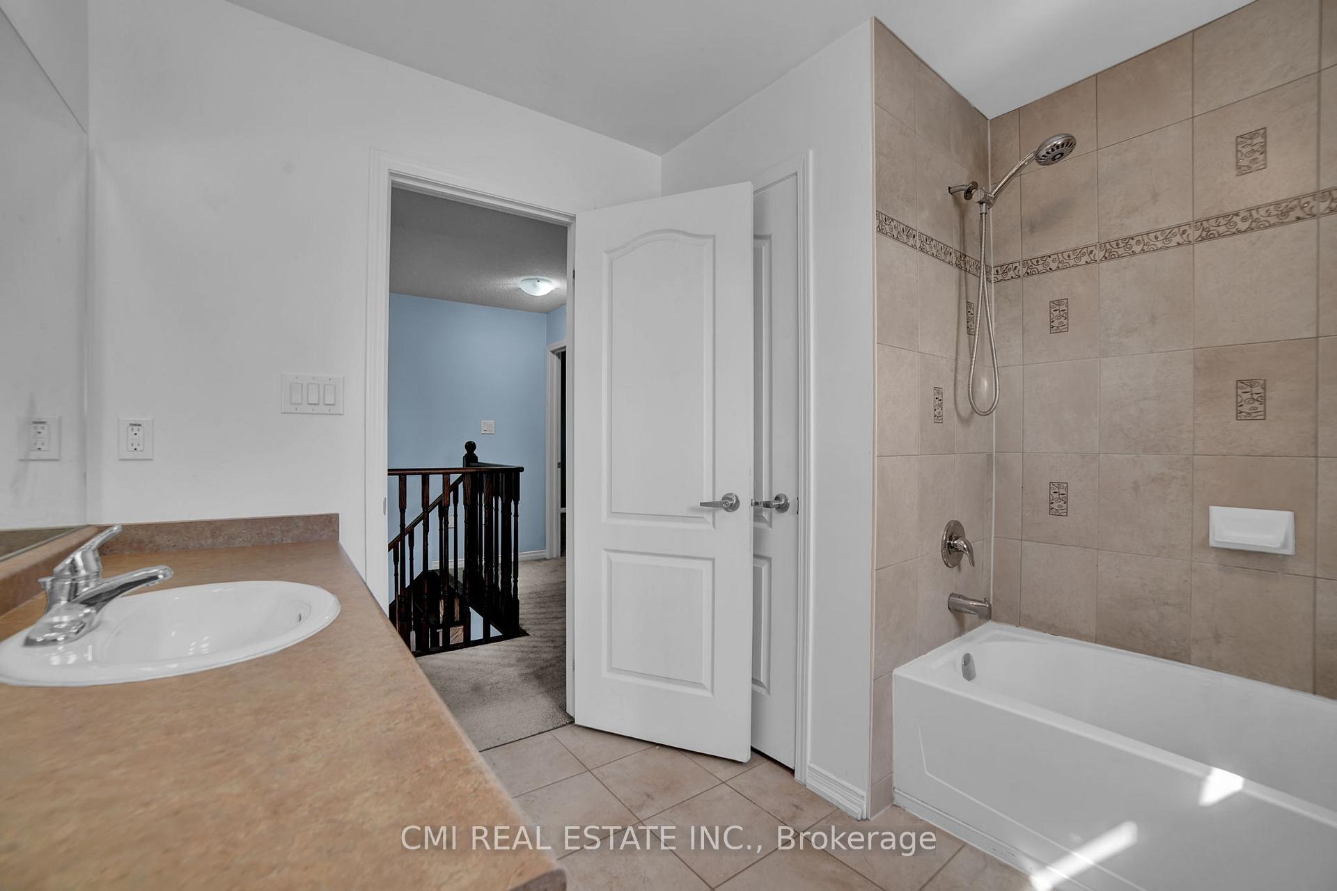 Photo 24 of 1218 Leslie Drive, Innisfil, Alcona — HOMEH