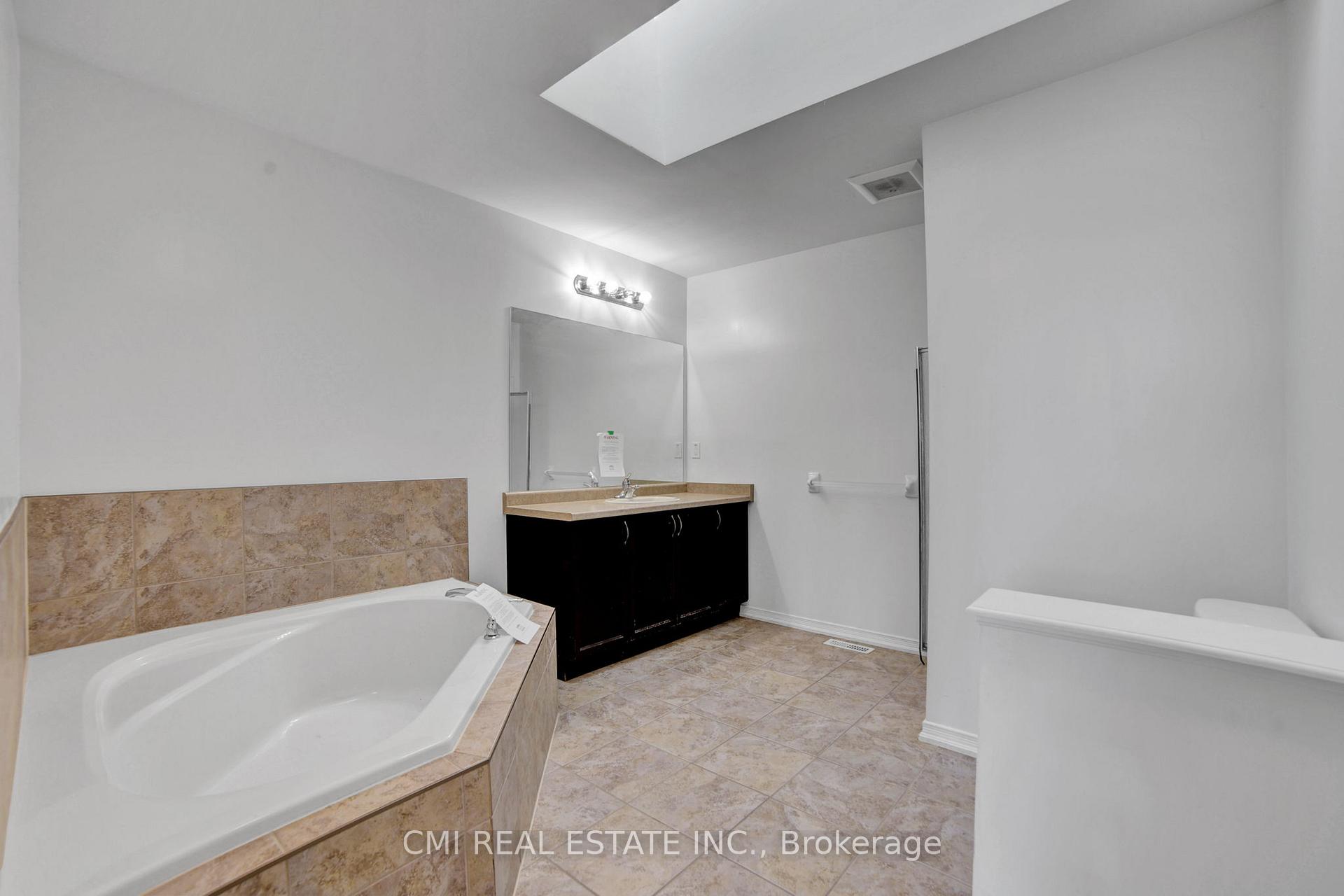 Photo 31 of 1218 Leslie Drive, Innisfil, Alcona — HOMEH