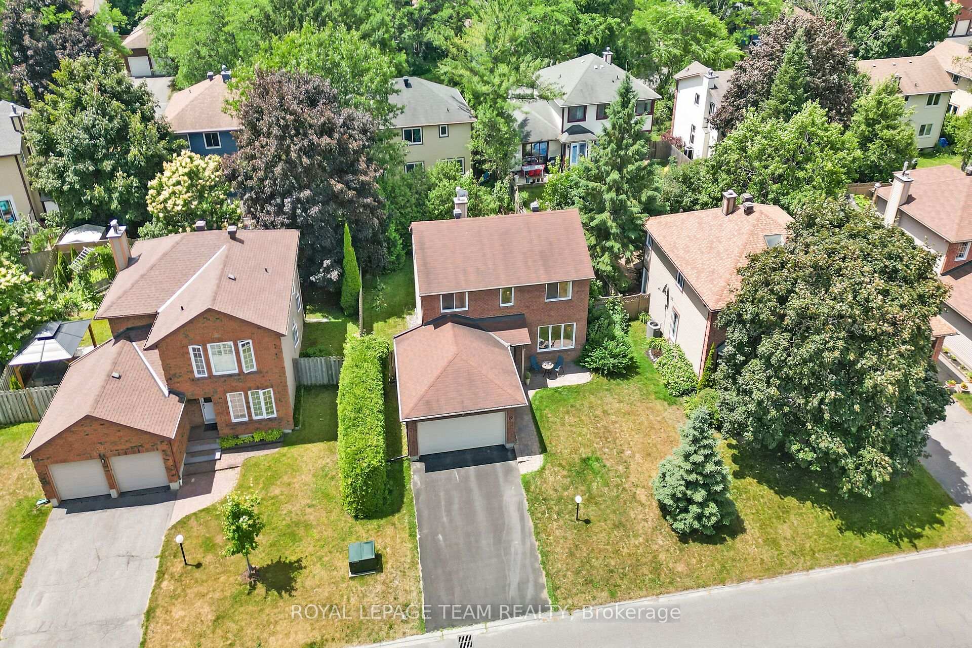 Photo 6 of 22 Hewitt Way, Ottawa, Kanata - Katimavik — HOMEH