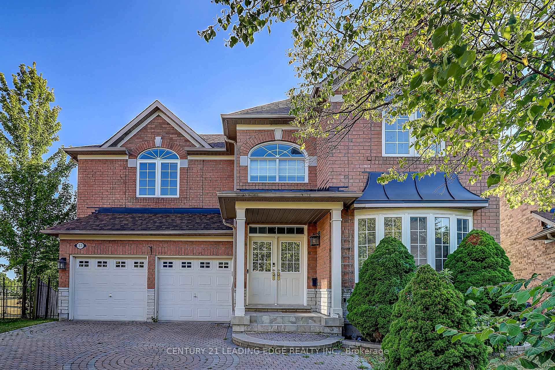 Photo 2 of 37 Wiltshire Drive, Markham, Berczy — HOMEH