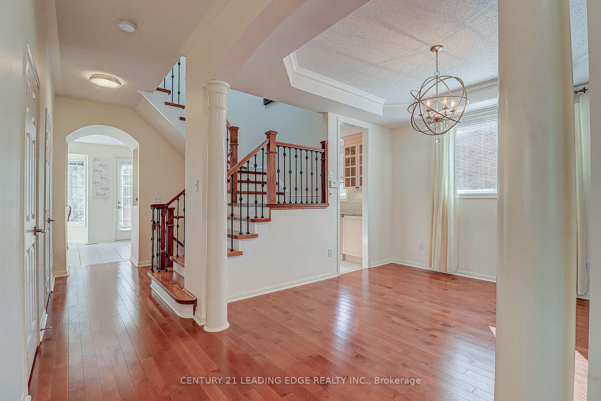 Photo 8 of 37 Wiltshire Drive, Markham, Berczy — HOMEH