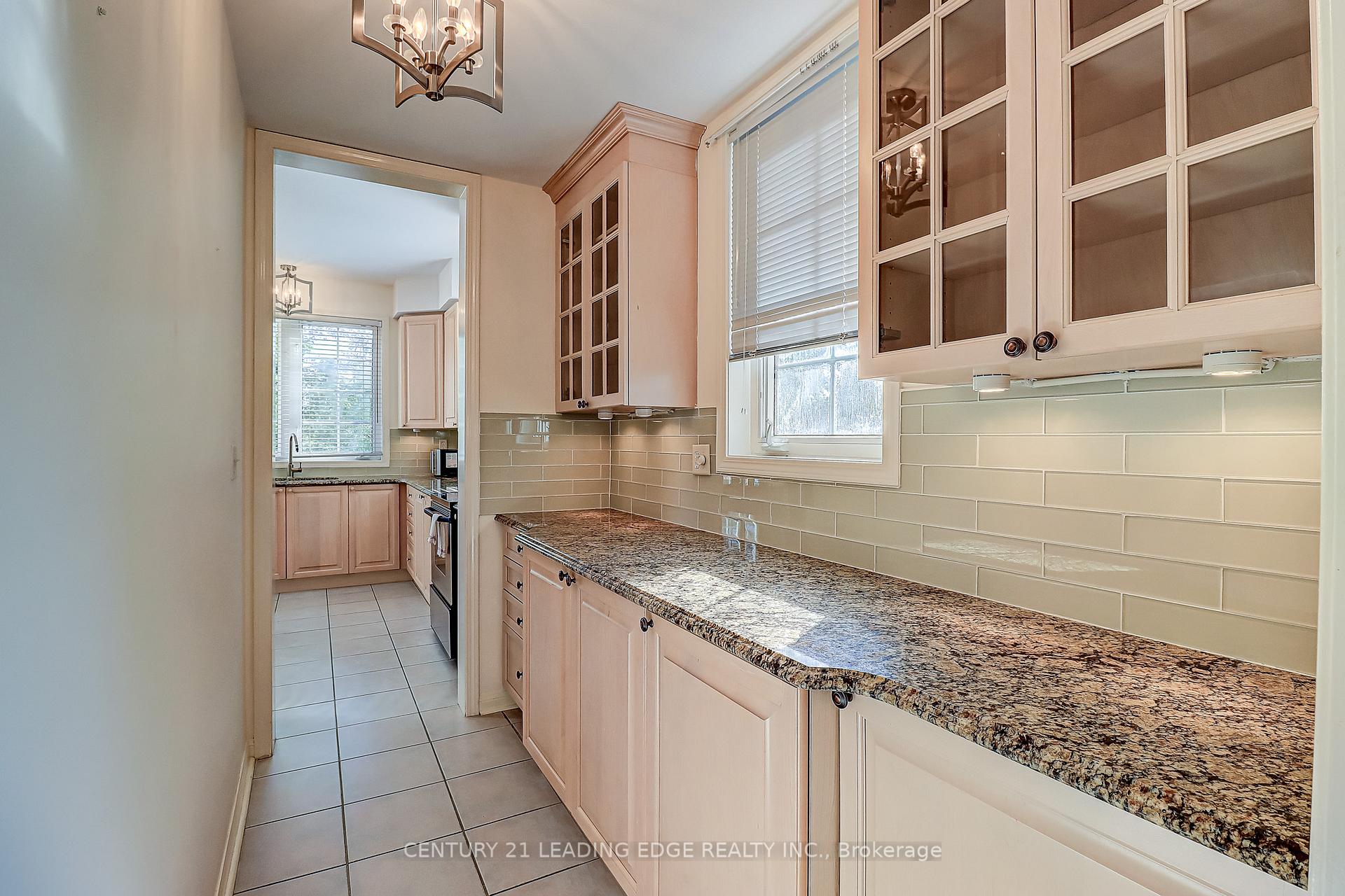 Photo 9 of 37 Wiltshire Drive, Markham, Berczy — HOMEH