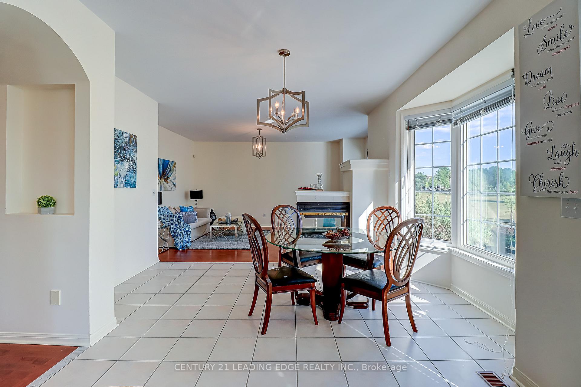Photo 11 of 37 Wiltshire Drive, Markham, Berczy — HOMEH